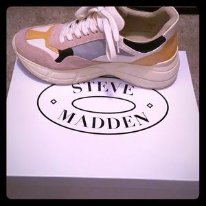 Steve Madden Memory Pink/multi.